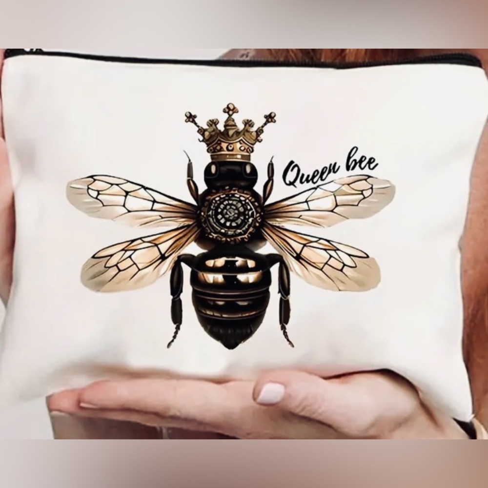 Elegant White and Black Mini Bag with Intricate Bee Design